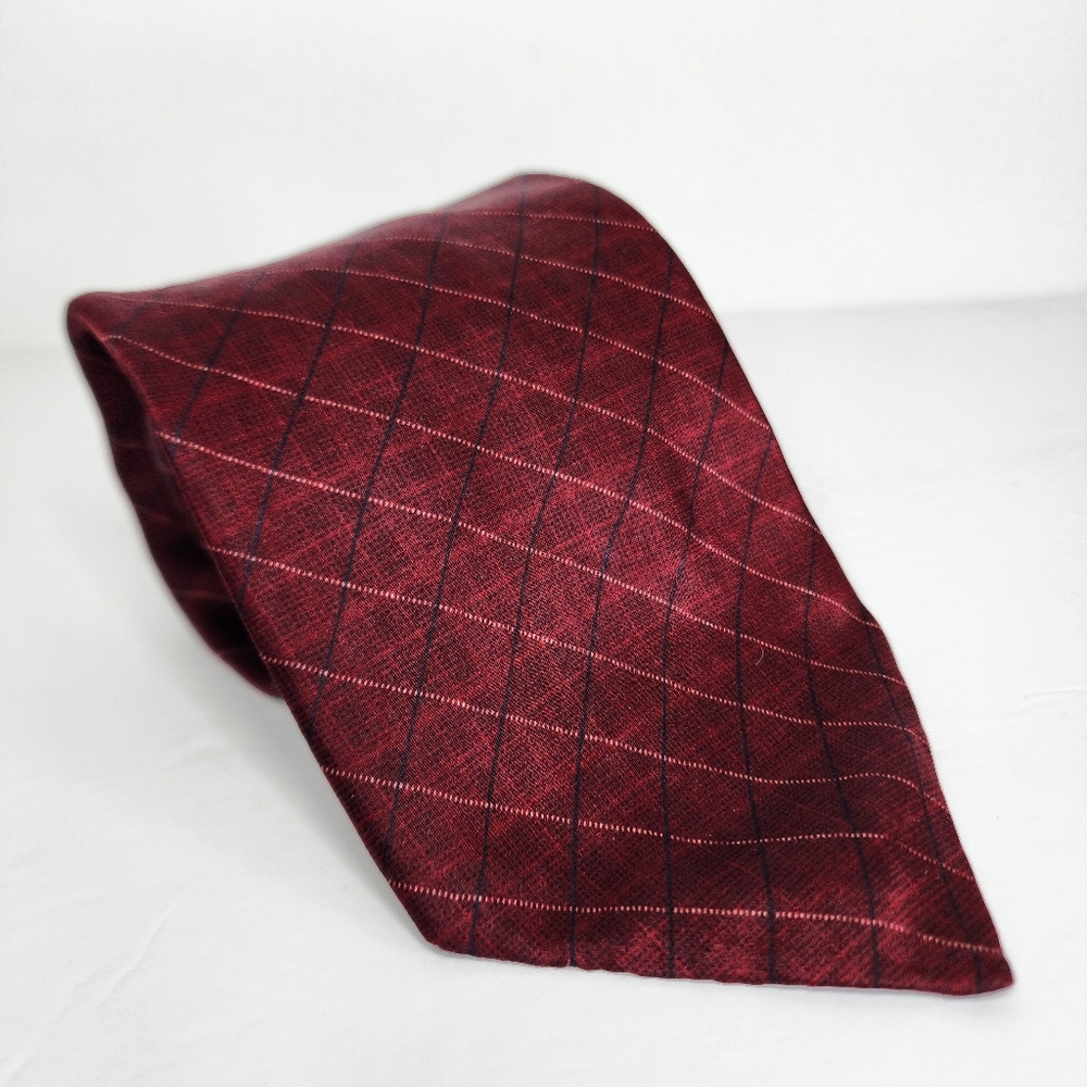 NAUTICA Vintage Silk Elegant Burgundy Checkered Tie
